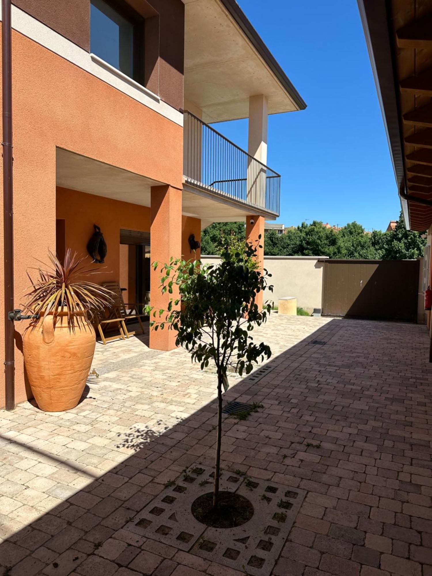 Hostal Casa Abuela Angela Granja de Moreruela Exterior foto